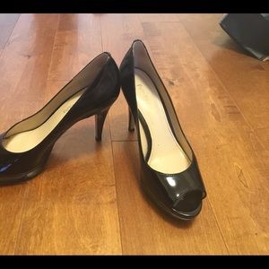 Enzo Angeiolini heel shoes